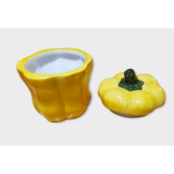 Harry And David Yellow Bell Pepper Canister 7" Jar Holds 1 Quart (4 Cups) - Picture 3 of 8